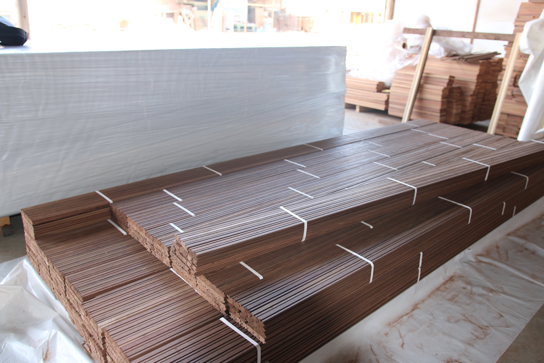 Tablillas machihembradas en stock